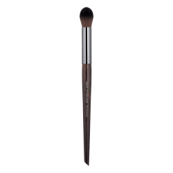 Make Up For Ever- Highlighter Brush-Small - 140 Make Up For Ever- Highlighter Brush-Small - 140