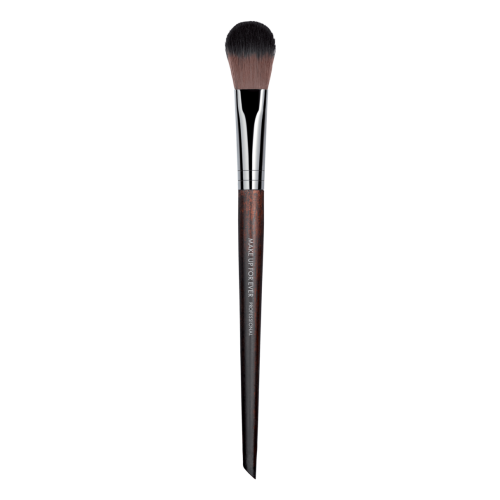 Make Up For Ever- Плоская кисть для хайлайтера Flat Highlighter Brush - 142