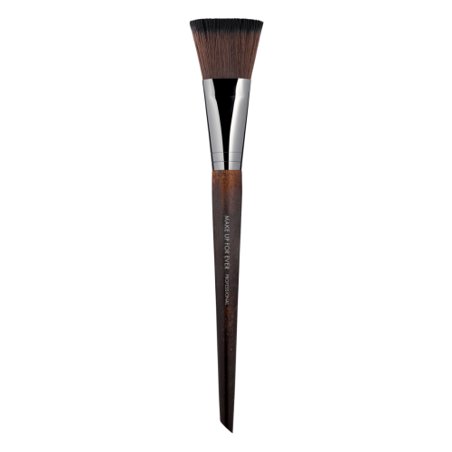 Make Up For Ever- Плоская кисть для румян Flat Blush Brush - 146